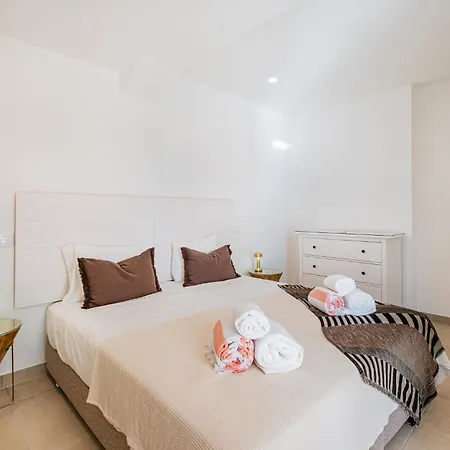 Casa Joaninha - Heated Pool - Algarve * Algoz