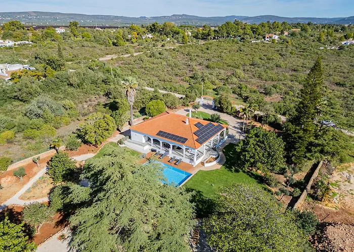 Casa Joaninha - Heated Pool - Algarve Algoz